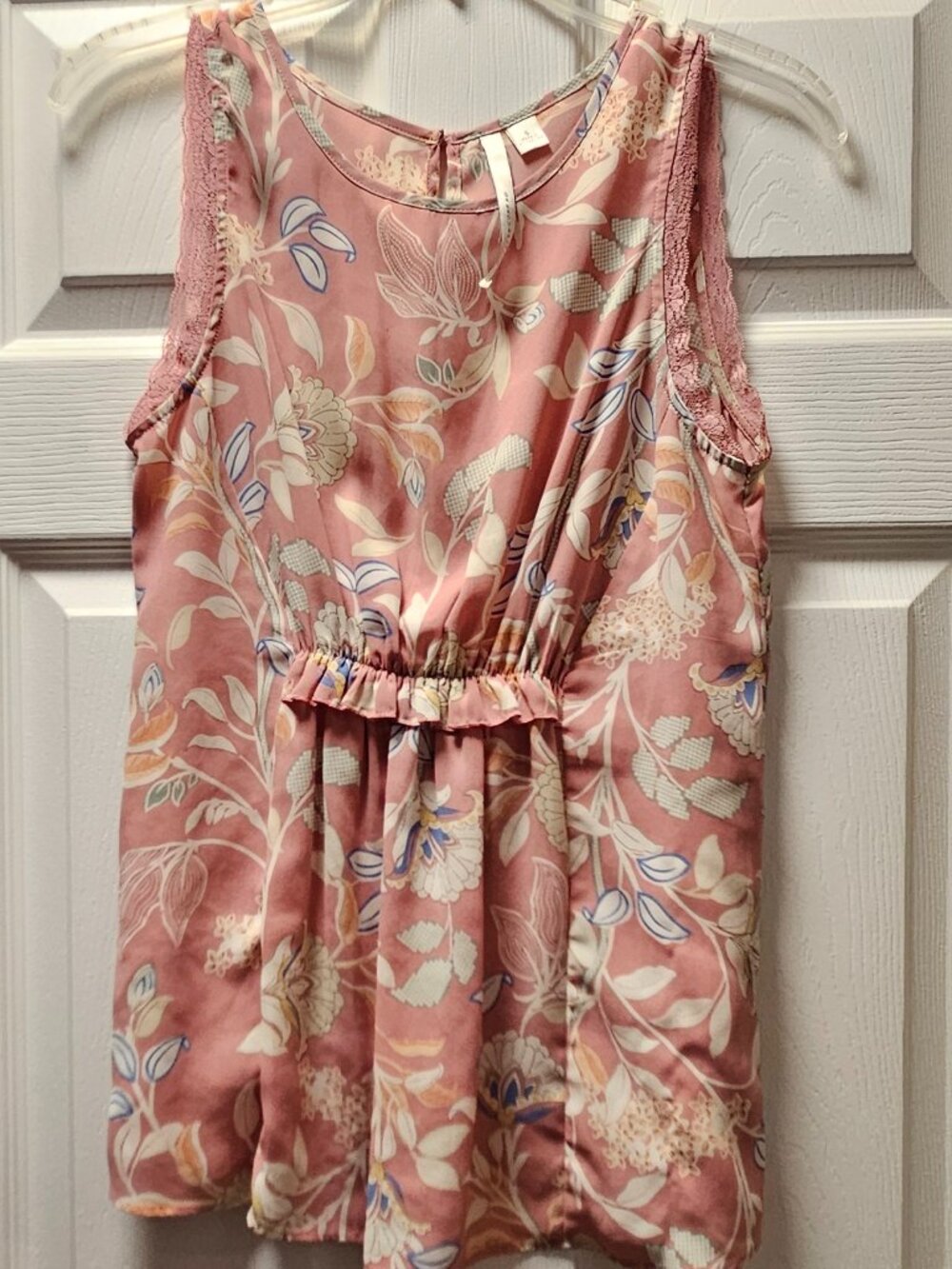 LC Lauren Conrad Pink with floral women's size small blouse